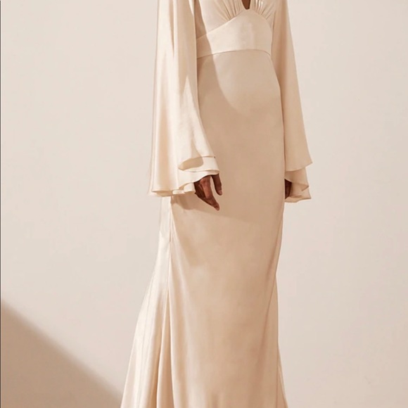 LA LUNE BACKLESS MAXI DRESS - CREAM.   From Shonajoy.HAS NOT BEEN WORN. - Picture 2 of 2